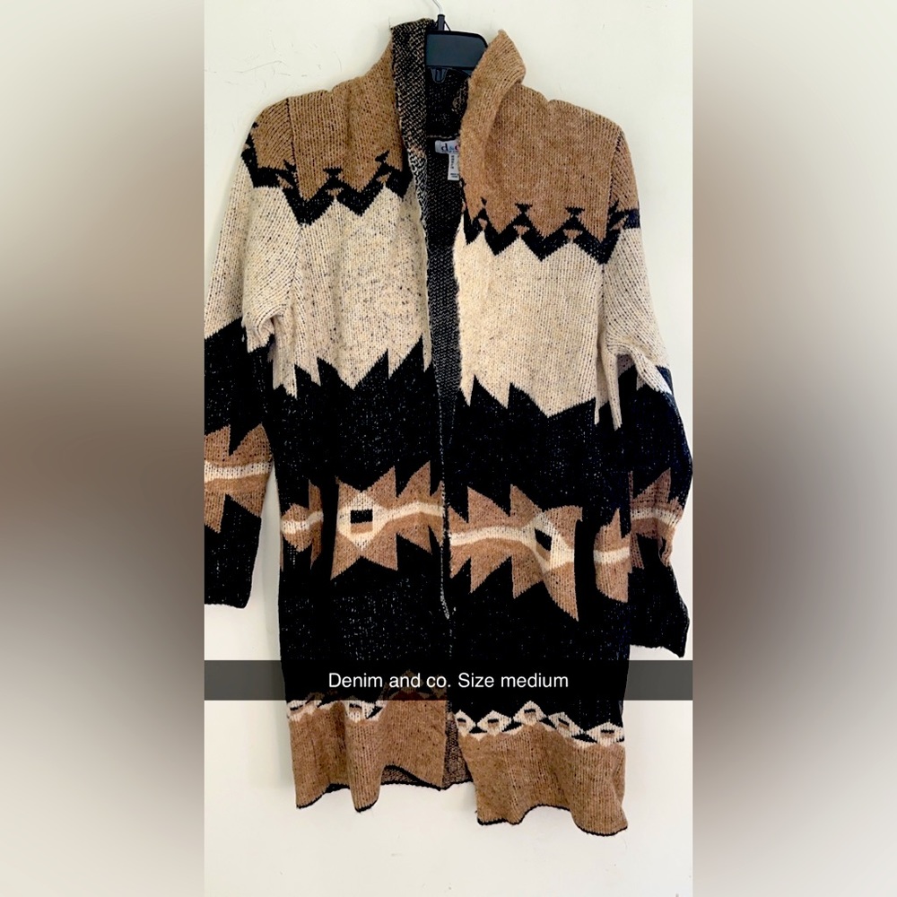 Denim&Co Geometric Black and Tan Cardigan